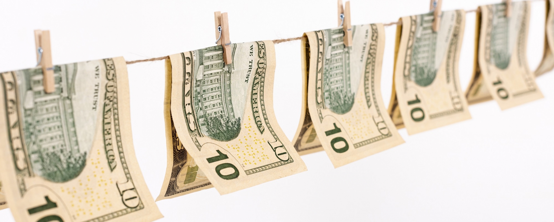 ¿QUÉ ES LA LEGITIMACIÓN DE CAPITALES?